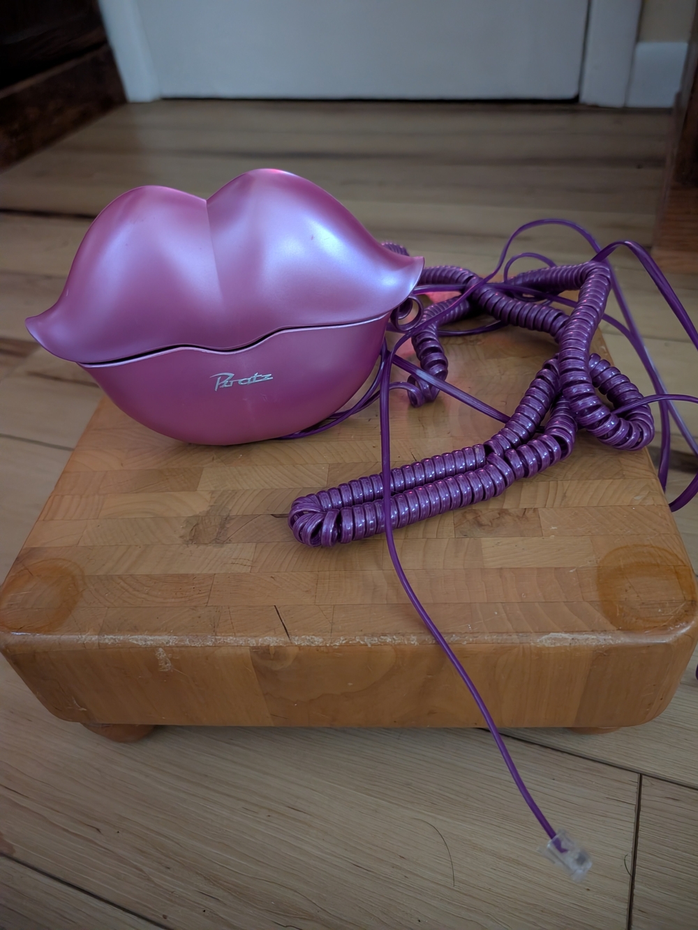Bratz Plugged-In Lip Phone Purple Novelty Telephone
